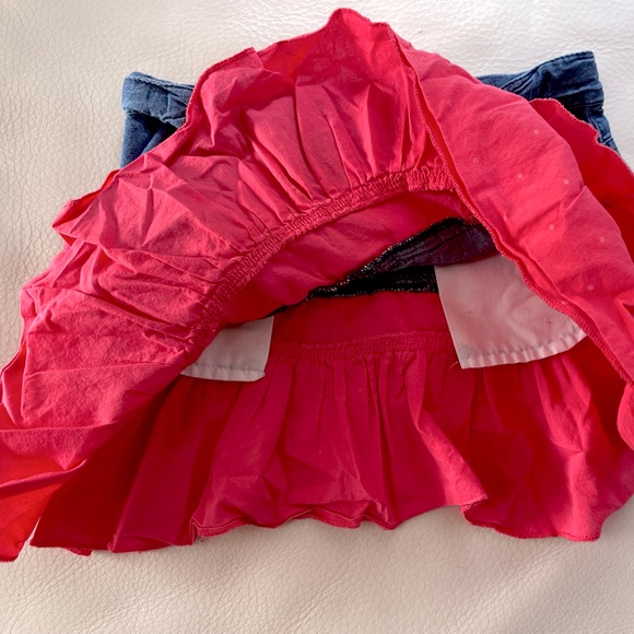 8 Guess Tiered Ruffle Chambray Denim Skirt, Fuchsia Pink Polka Dot, Crystals - Picture 6 of 12